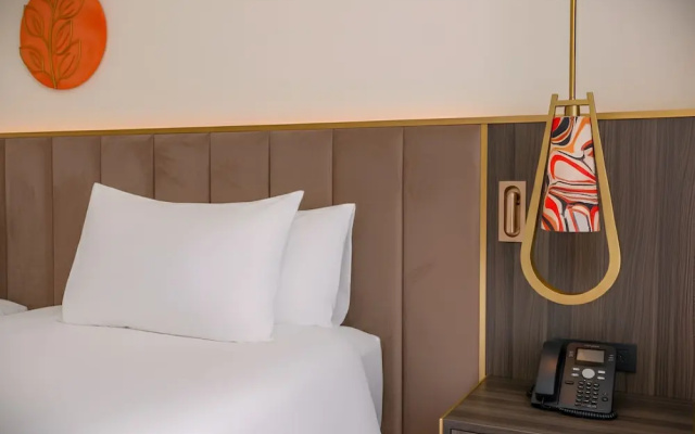 Royal Beachfront Resort Danang – Guest Rooms – Da Nang