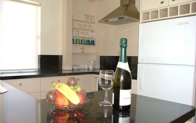 Burlington Holiday Apartments