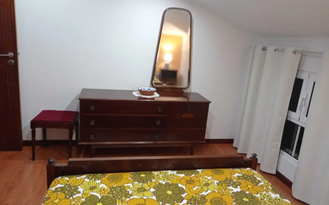 Charming 3-bed Apartment With sea & Mountain View