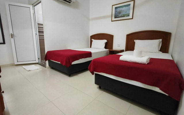 Kota Lodge Hotel – Guest Rooms – Malacca