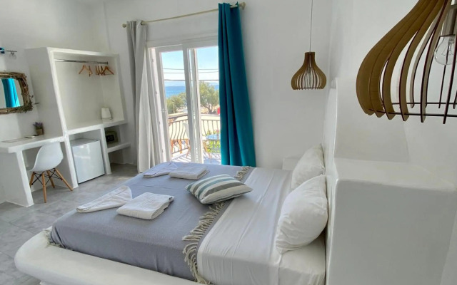 Manios Suites