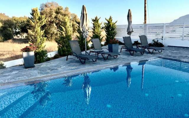 Sam29 3-bed Villa in Monolithos