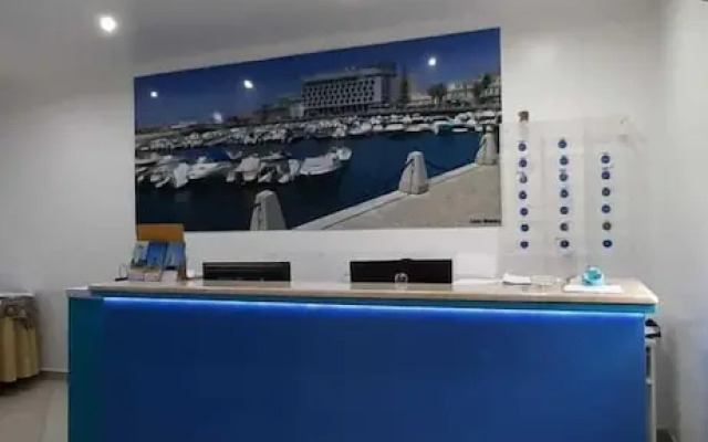 Adelaide Hotel