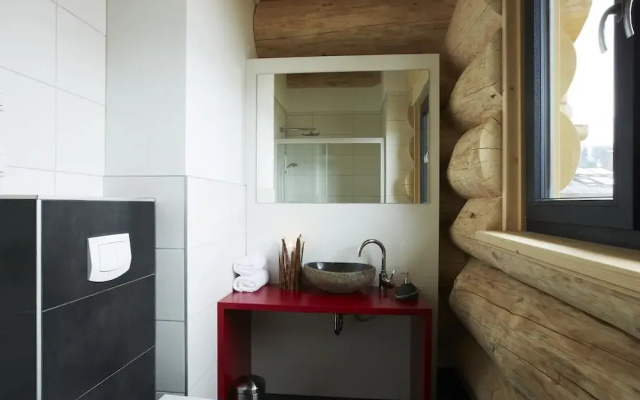 Chalet in Ladis by Ski Slope & Sonnenbahn
