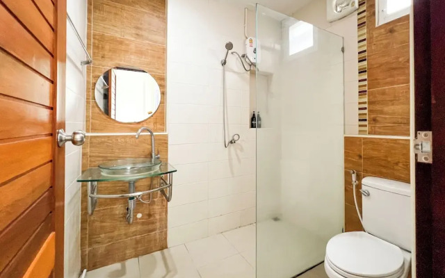 Tachang Airport Hotel