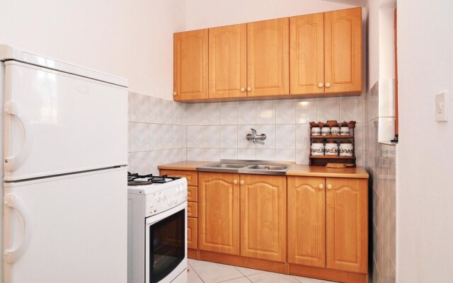 Stunning Home in Krusevo With Wifi and 4 Bedrooms