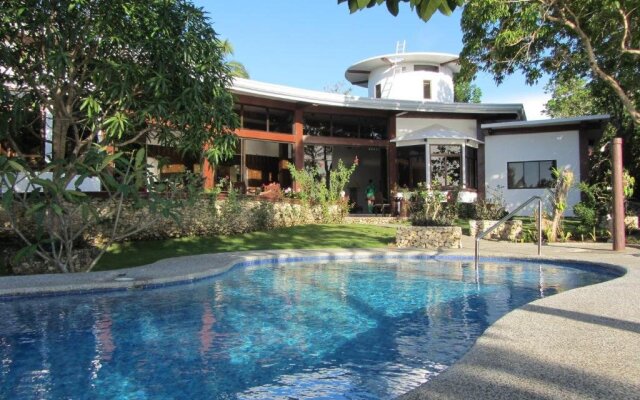 Padre Burgos Castle Resort