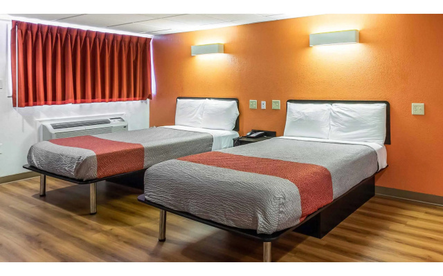 Motel 6 Elizabeth, NJ - Newark Liberty Intl Airport