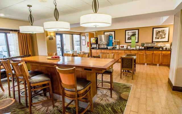 Hampton Inn Caryville-I-75/Cove Lake-State Park