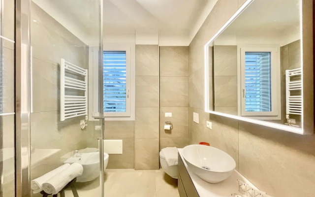 Modern House Apartment 4