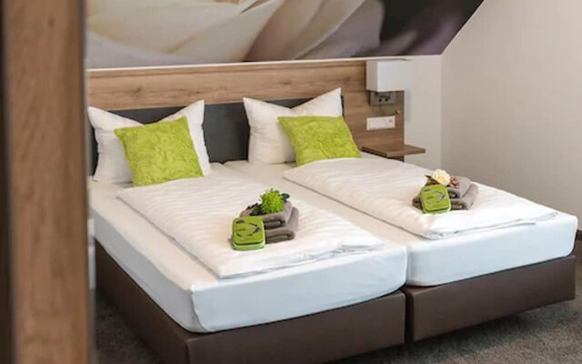 Outlet Hotel