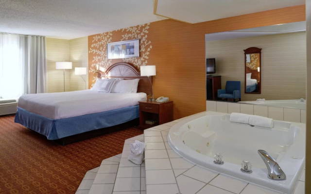 Fairfield Inn & Suites by Marriott Detroit Farmington Hills