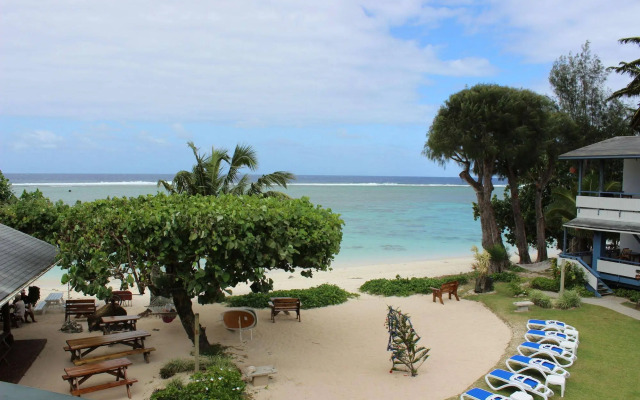 Aroa Beachside Resort