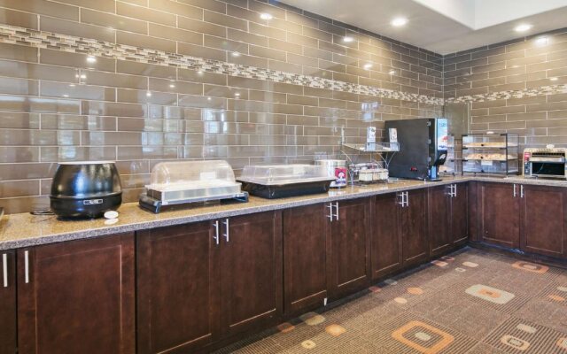 Best Western Pony Soldier Inn & Suites