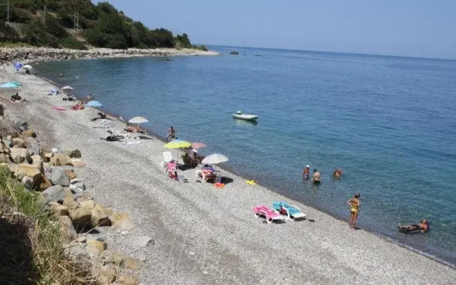 Camere & Casa Vacanze Lo Scoglio