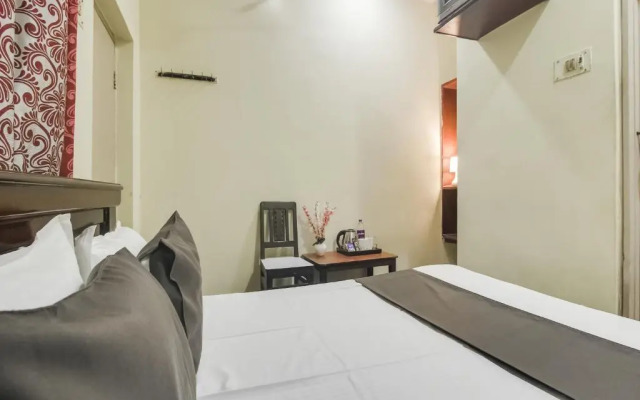POP 82436 Gopi Mini Guest House