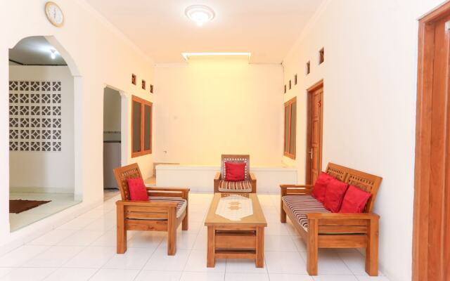 Oyo 1680 Dahlia Guesthouse