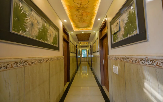 Fabhotel 4 Seasons