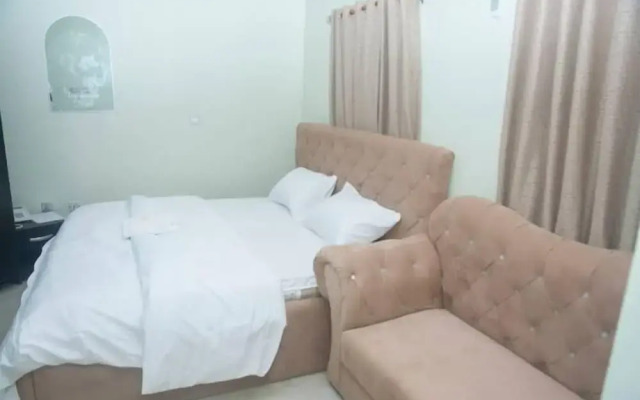 May Shorlet Suites