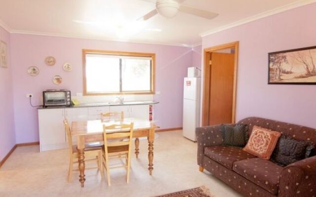 Lyrabendi Farmstay