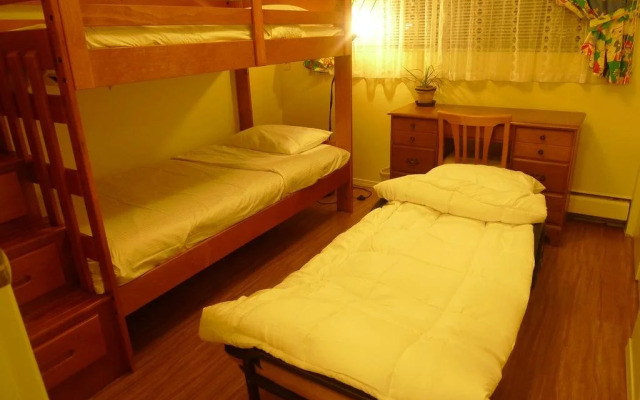 Vancouver Garden Family Suite