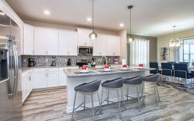 4718 Sleepy Hollow Drive