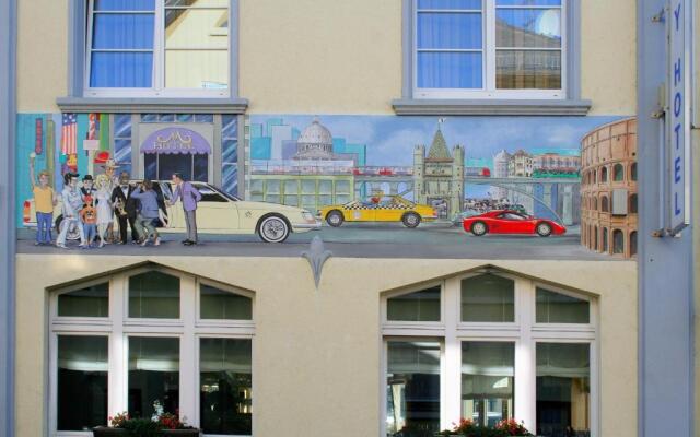 City Hotel