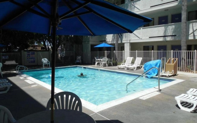 Motel 6 Chula Vista, CA - San Diego