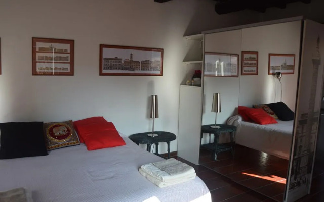 Romantic House in Trastevere