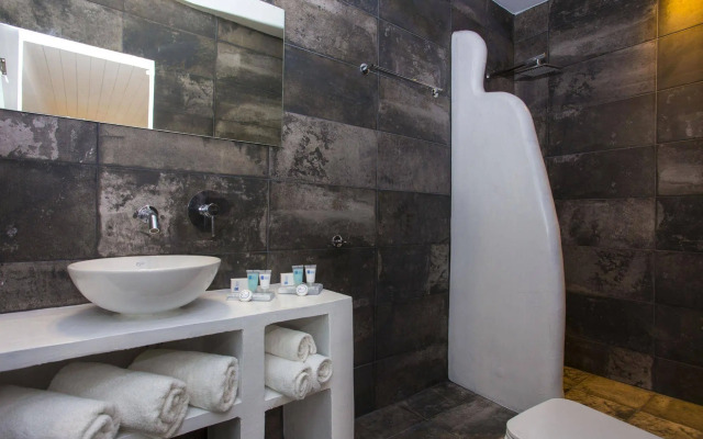 Mykonos Essence - Adults Only