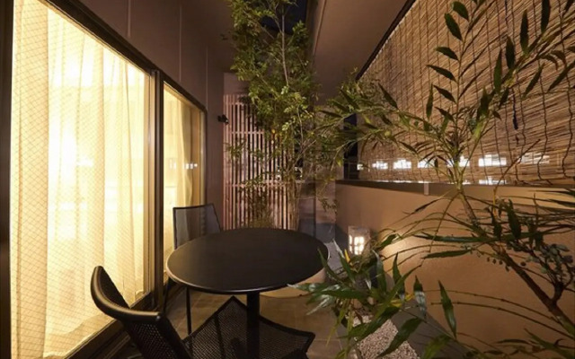 Rinn Shirakawa South