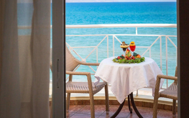 Sunny Bay Hotel