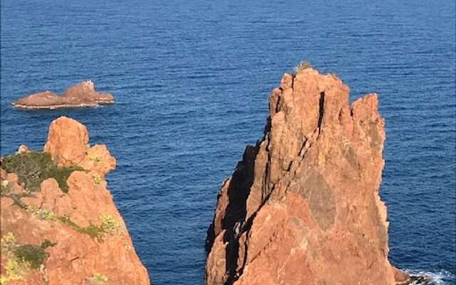 Studio In Saint Raphael With Pool Access And Enclosed Garden