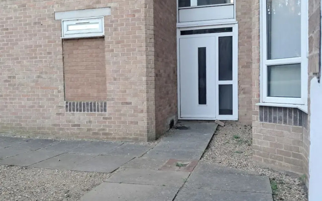 Central 2-bed House - Sleeps 2 & Friendly