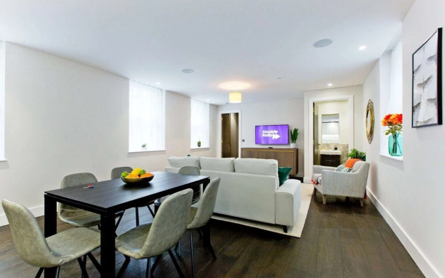 Luxury 2 bed with lift ac and concierge