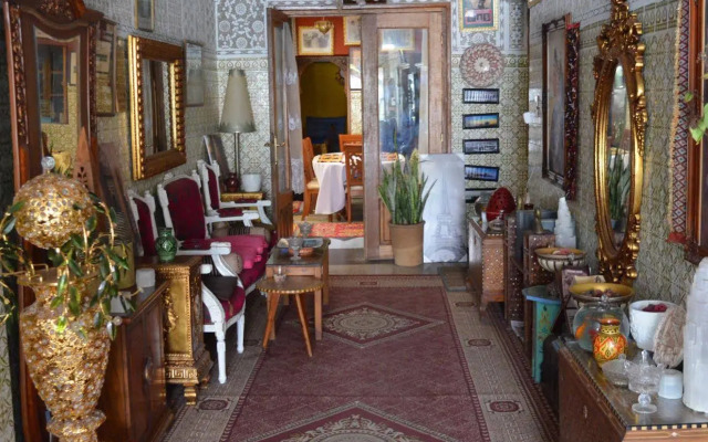 Hotel Sahara