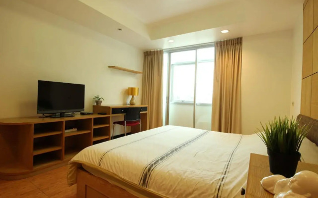 Serena Sathorn Suites