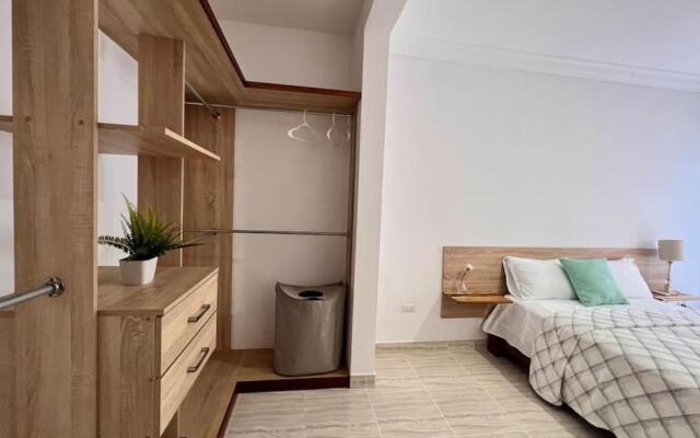 Amazing apartment in thecity 30mins from the beach