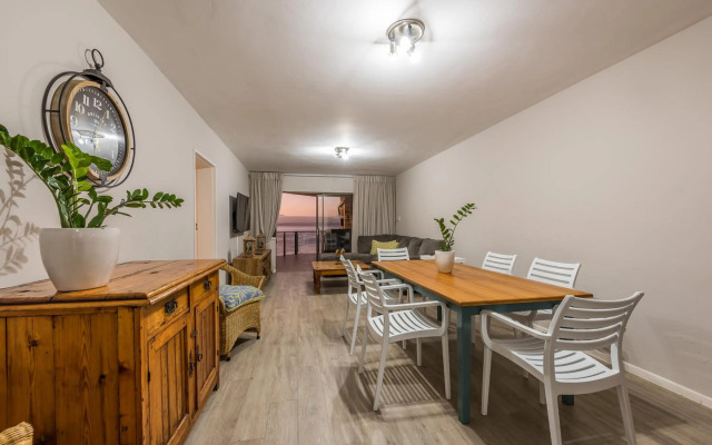 Beacon Wharf , George Hay 3 Holiday Accommodation