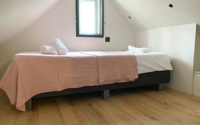 Idyllic House With 360 View of Nature