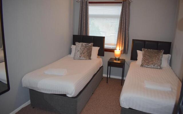 3 Bedroom Kelpies Serviced Apartments Burns