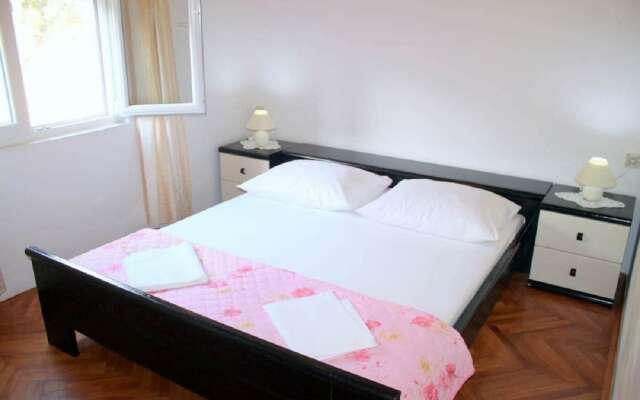 Stjepan - 10m From Beach - A1