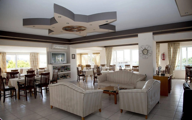 Athinoula Hotel