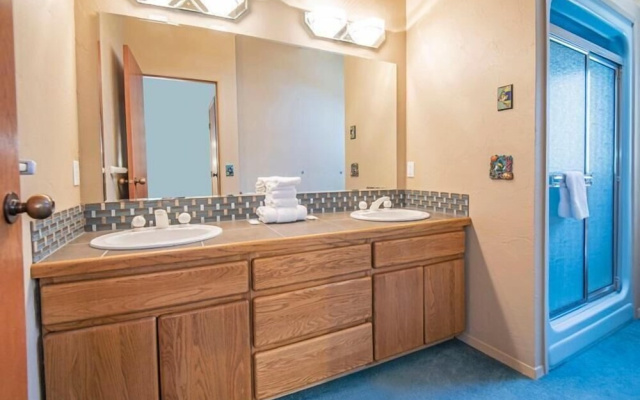 Deschutes Riverfront Home