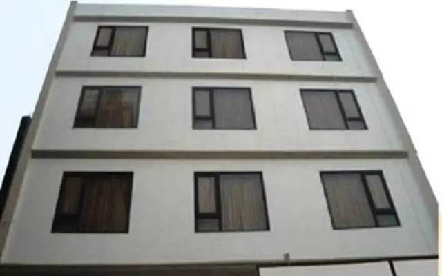 Hotel Sukhman International