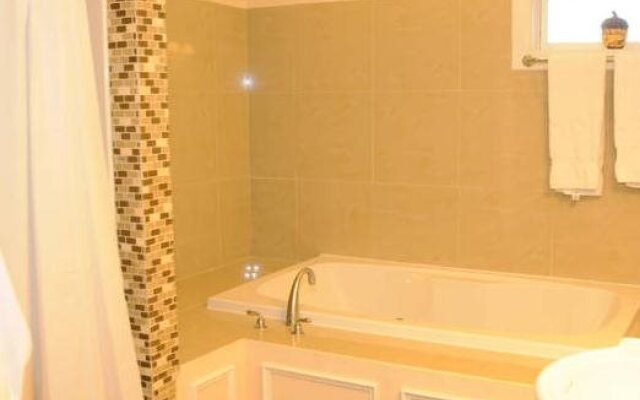 Acorn Hill Lodge and Spa