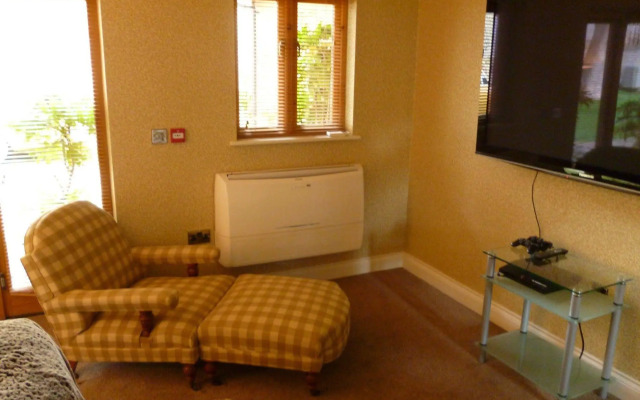 OYO The Townhouse