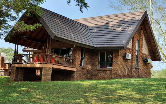 Ekuthuleni River Front Chalets