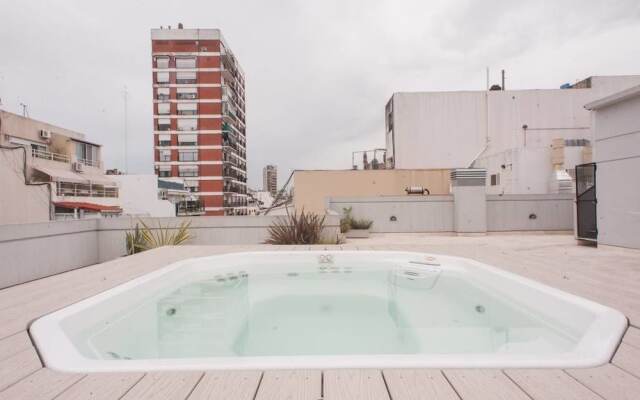 Beautiful and sunny studio by Sofacama
