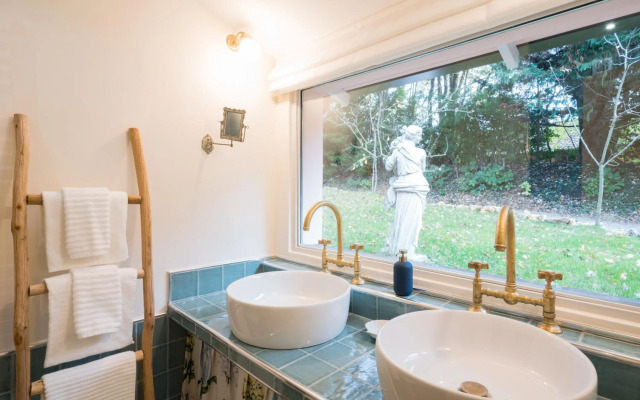 Relais La Foleia - Luxury Villa with private lake